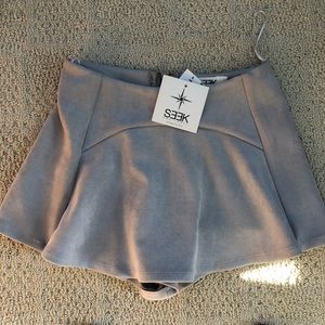 NWT - LF Seek The Label Grey Suede Skort